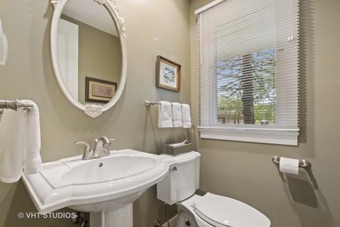 245 Sunset Dr, Northfield, IL 60093 photo 14