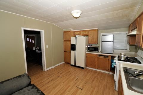 893 Elizabeth St, Elgin, IL 60120 photo 6