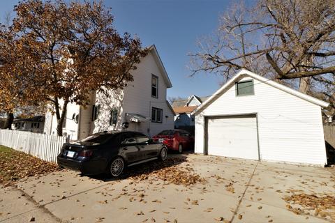 893 Elizabeth St, Elgin, IL 60120 photo 4