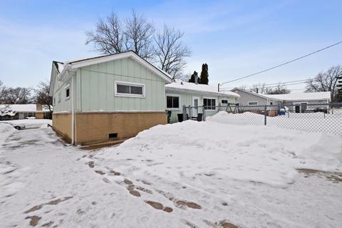 330 Kingman Ln, Hoffman Estates, IL 60169 photo 25