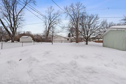 330 Kingman Ln, Hoffman Estates, IL 60169 photo 24