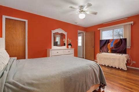 330 Kingman Ln, Hoffman Estates, IL 60169 photo 20