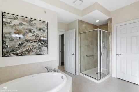 301 E Liberty Dr, Wheaton, IL 60187 photo 22