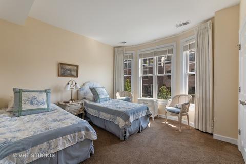 301 E Liberty Dr, Wheaton, IL 60187 photo 23