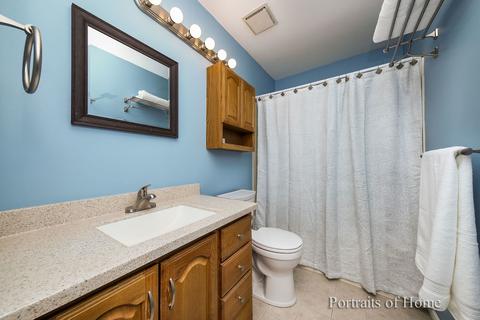 264 Hood Ct, Bartlett, IL 60103 photo 13