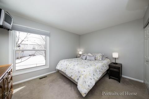 264 Hood Ct, Bartlett, IL 60103 photo 10