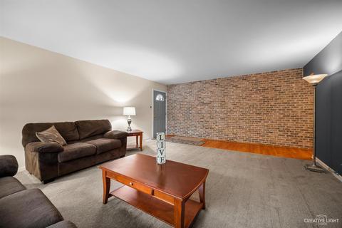 15809 S River Rd, Plainfield, IL 60544 photo 8