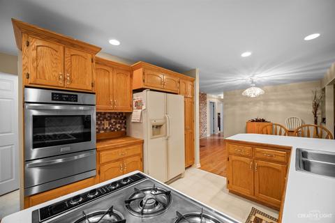 15809 S River Rd, Plainfield, IL 60544 photo 9