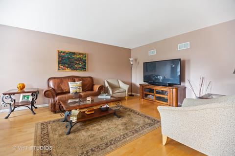 1635 Robin Ln, Glenview, IL 60025 photo 3