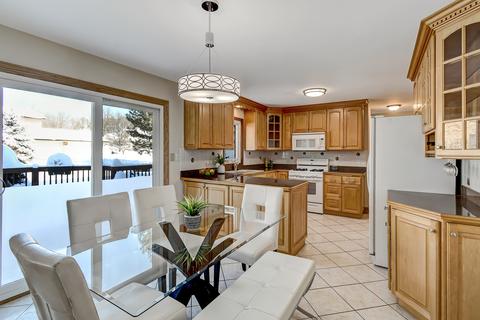 871 Schultz St, Lemont, IL 60439 photo 9