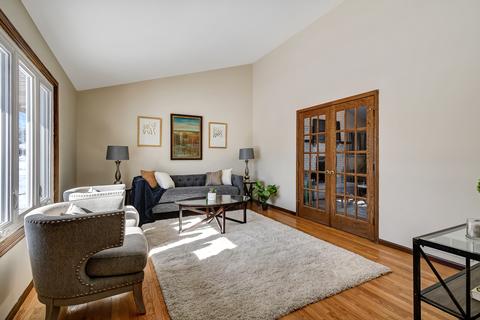 871 Schultz St, Lemont, IL 60439 photo 4