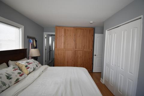 1048 Clark Ln, Des Plaines, IL 60016 photo 8