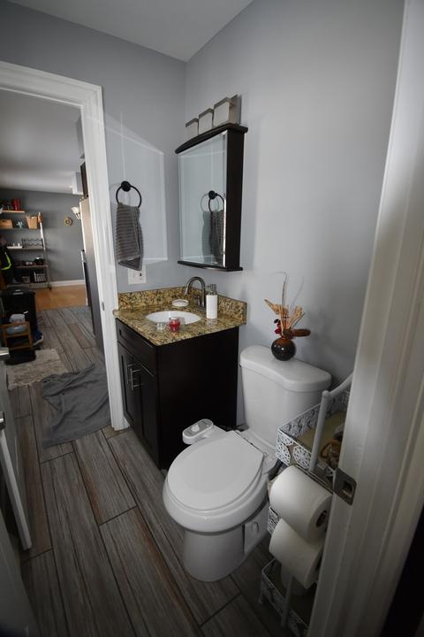 1048 Clark Ln, Des Plaines, IL 60016 photo 9