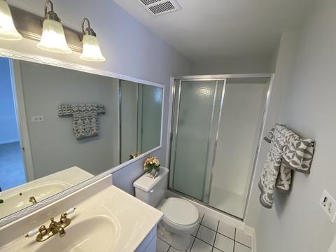 2210 Clifton Pl, Hoffman Estates, IL 60169 photo 12