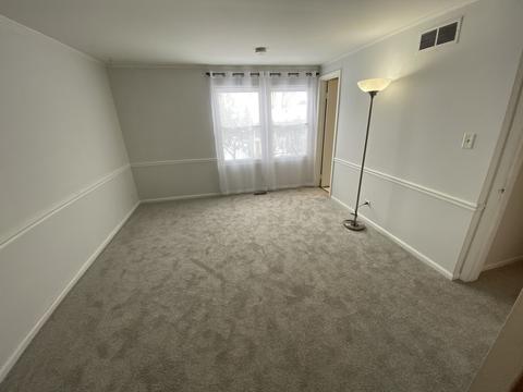 2210 Clifton Pl, Hoffman Estates, IL 60169 photo 11
