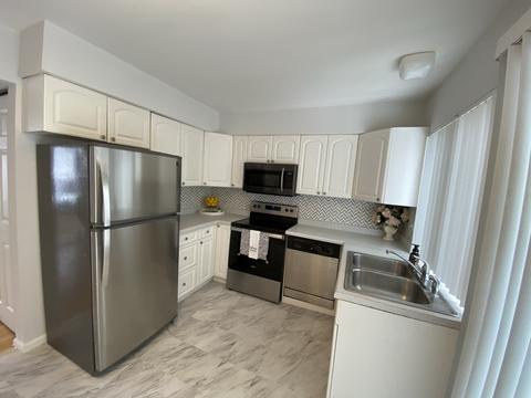 2210 Clifton Pl, Hoffman Estates, IL 60169 photo 6