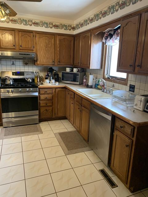 7713 W 83rd St, Bridgeview, IL 60455 photo 9