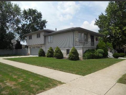 7713 W 83rd St, Bridgeview, IL 60455 photo 2