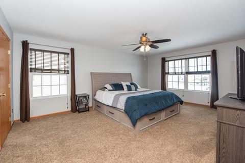 640 Maplewood Dr, Minooka, IL 60447 photo 9