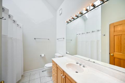810 Pinegrove Ct, Wheaton, IL 60187 photo 21