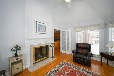810 Pinegrove Ct, Wheaton, IL 60187 photo 11
