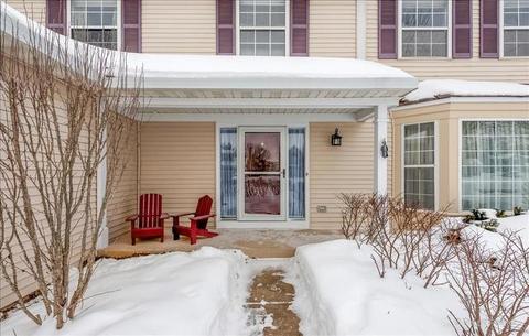 53 Mohawk St, Cary, IL 60013 photo 2