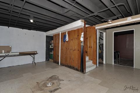725 Bent St, Elgin, IL 60120 photo 25