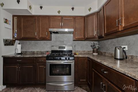 725 Bent St, Elgin, IL 60120 photo 18