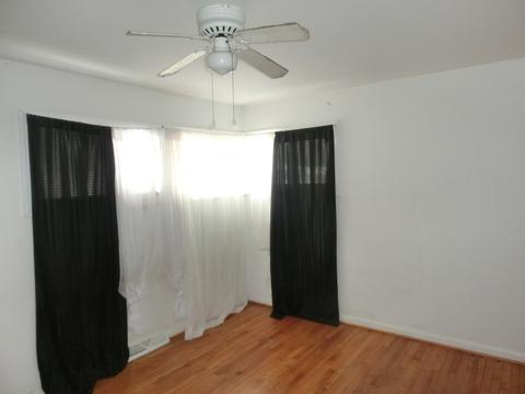 16149 Cambridge Dr, Markham, IL 60428 photo 4