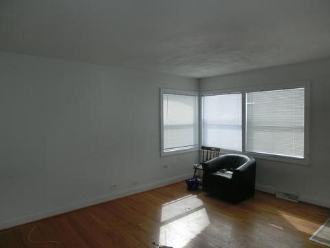 16149 Cambridge Dr, Markham, IL 60428 photo 2