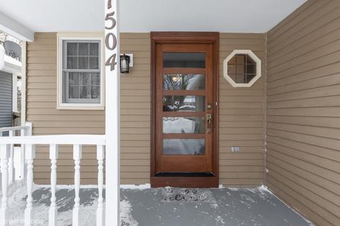 1504 Pershing Ave, Wheaton, IL 60189 photo 2