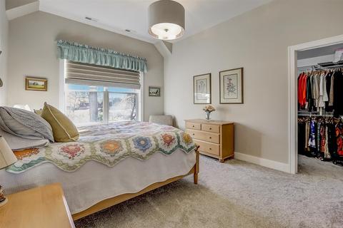 1400 Avery Ave, Wheaton, IL 60187 photo 15