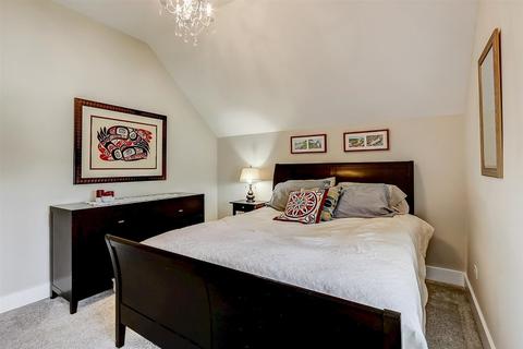 1400 Avery Ave, Wheaton, IL 60187 photo 18