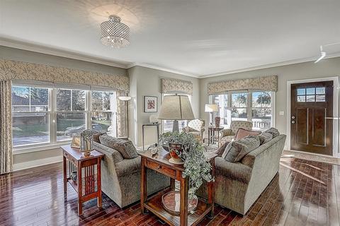 1400 Avery Ave, Wheaton, IL 60187 photo 7
