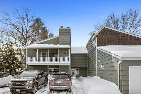 1536 Stonebridge Trl #2-3, Wheaton, IL 60189 photo 2