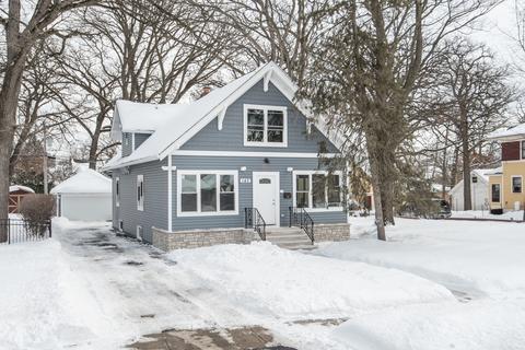 145 N Hickory Ave, Bartlett, IL 60103 photo 1