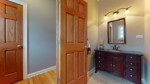 1575 Orchard Rd, Wheaton, IL 60189 photo 8