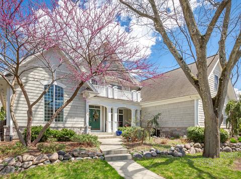 1575 Orchard Rd, Wheaton, IL 60189 photo 2