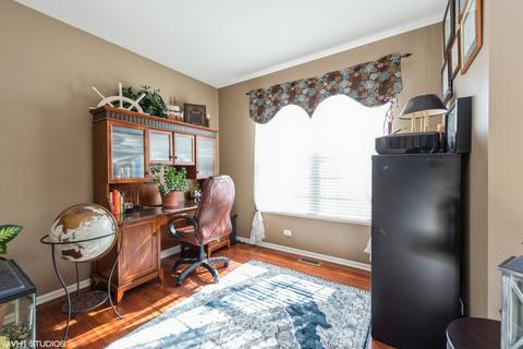 300 Sonora Dr, Elgin, IL 60123 photo 8