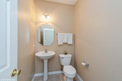300 Sonora Dr, Elgin, IL 60123 photo 7