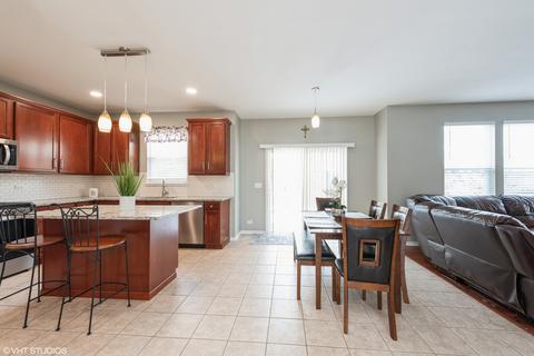 300 Sonora Dr, Elgin, IL 60123 photo 5