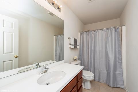 300 Sonora Dr, Elgin, IL 60123 photo 14