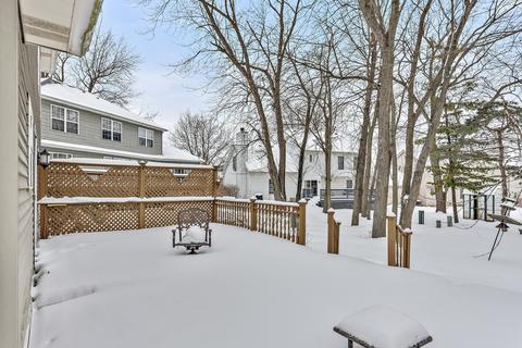 730 Cooper Ct E, Aurora, IL 60504 photo 3