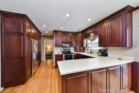 2 S471 White Birch Ln, Wheaton, IL 60189 photo 9