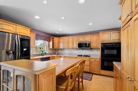 520 Elm St, Glenview, IL 60025 photo 8