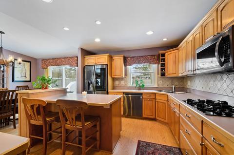 520 Elm St, Glenview, IL 60025 photo 9