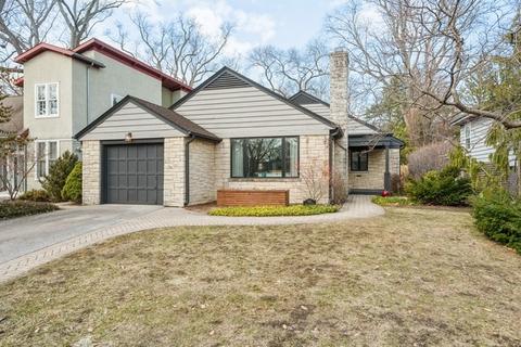 705 Ingleside Pl, Evanston, IL 60201 photo 1