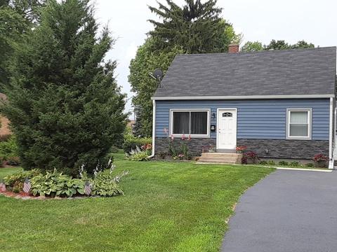 1207 N Eagle St, Naperville, IL 60563 photo 1