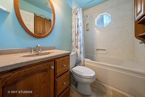 1207 N Eagle St, Naperville, IL 60563 photo 13