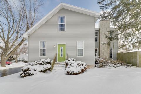 1302 Low St, Bloomington, IL 61701 photo 1